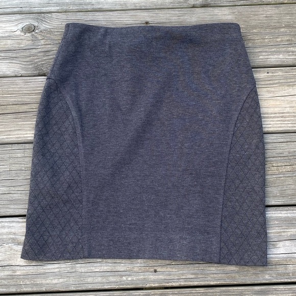 SimplyVera Vera Wang charcoal Gray stretch skirt - Picture 5 of 7
